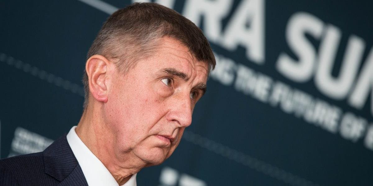 Ústavná komisia v Čechách sa zhodla, považuje odvolanie Babiša z funkcie za Zemanovu ústavnú povinnosť