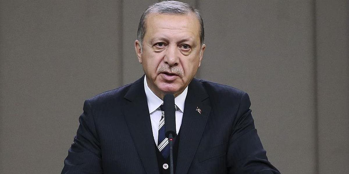 Erdogan kritizoval USA za poskytovanie pomoci kurdským oddielom YPG