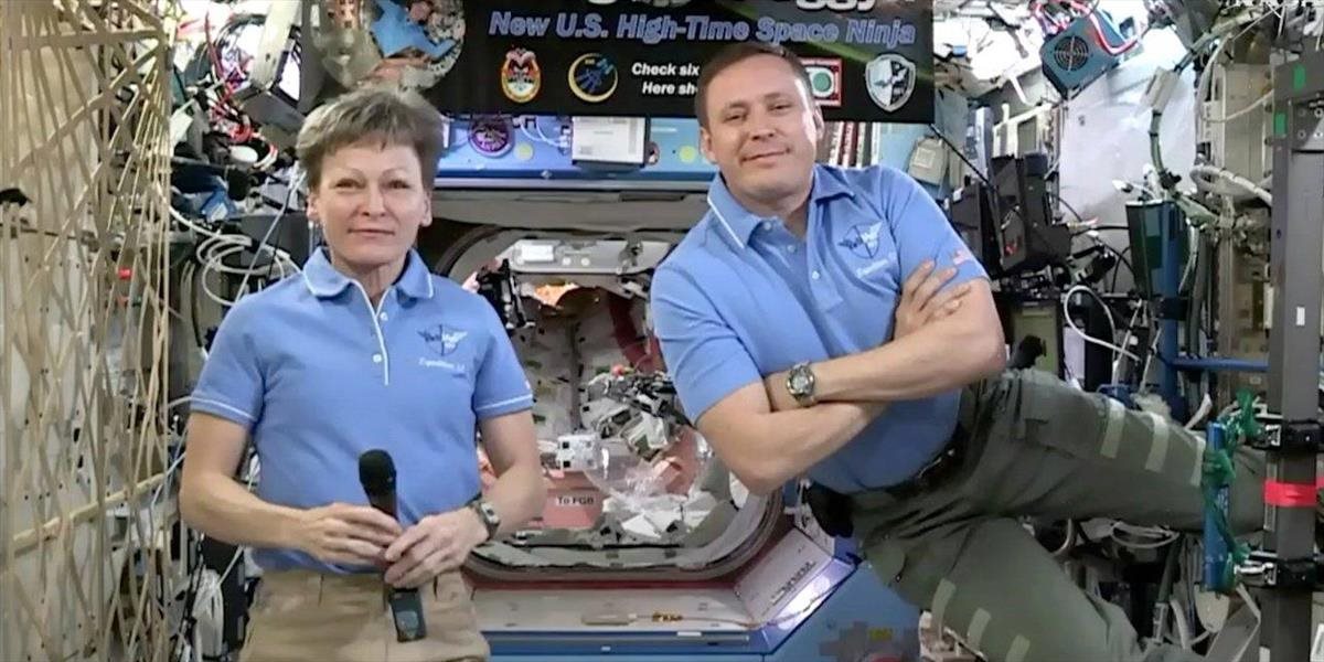 VIDEO Americkí astronauti z ISS uskutočnili dvojstý výstup do otvoreného kozmu