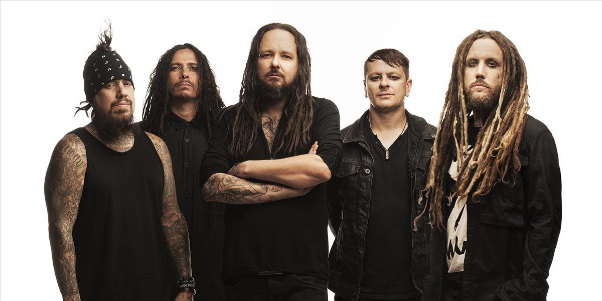 Korn zrušili koncert: Jonathan Davis má problémy s hlasivkami