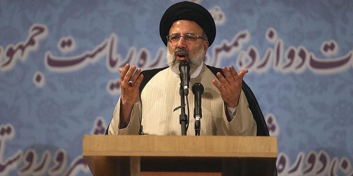 Teheránsky starosta Kálíbáf odstúpil z iránskych prezidentských volieb