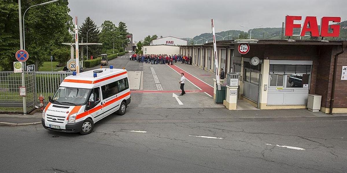 Aktualizované: V Bavorsku vybuchla továreň na autosúčiastky, zranilo sa 20 ľudí