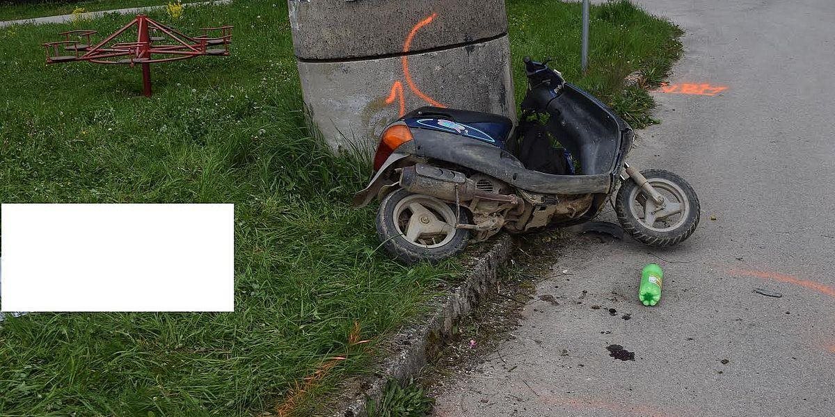Motocyklista bez prilby vrazil do betónových skruží, zomrel na mieste
