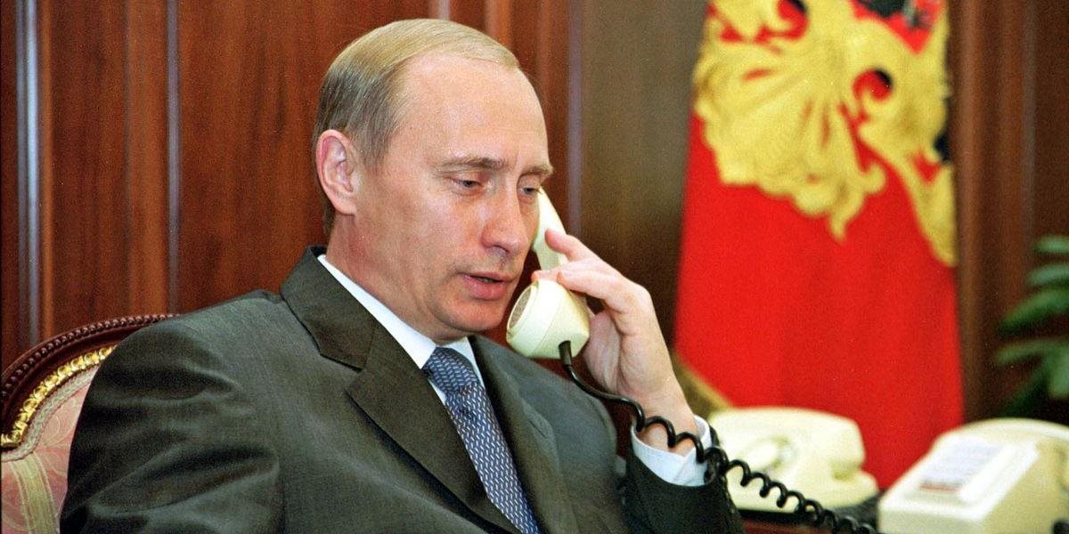 Putin telefonoval s Macronom, dohodli sa na spolupráci