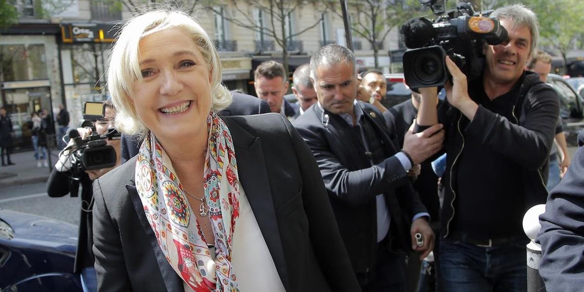Francúzske úrady mali pre prípad víťazstva Le Penovej prichystaný tajný krízový scenár