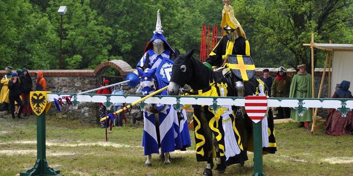 Máte radi stredoveké zbrane a súboje: Najväčší rytiersky festival Rotenstein bude už počas víkendu v Holíči