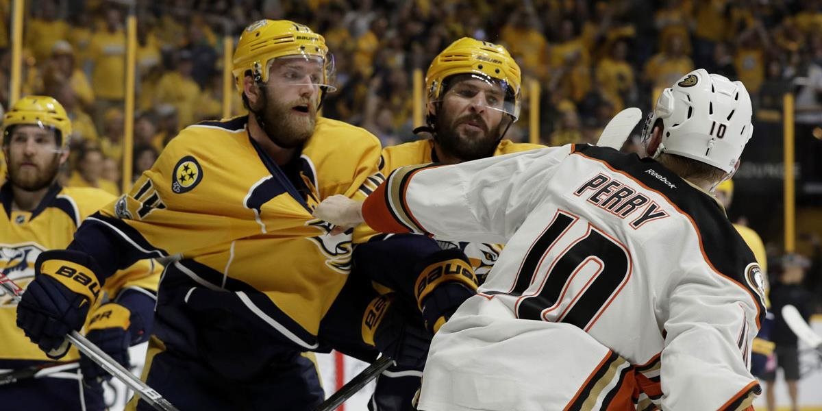 NHL: Kapitán Predators Mike Fisher sa zapojil do tréningu, chce stihnúť prvé finále