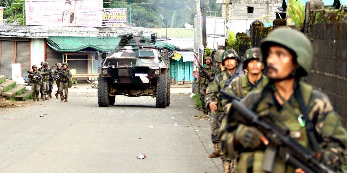 Filipínska armáda už má pod kontrolou väčšinu mesta, ktorého sa zmocnili militanti z IS