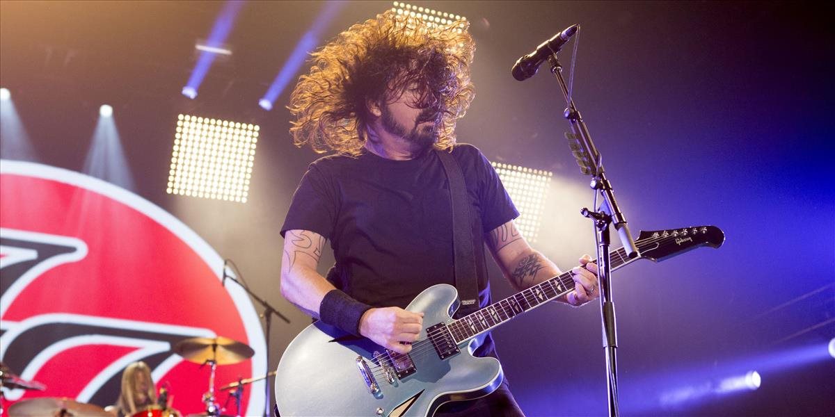 VIDEO Organizátori festivalu kapele Foo Fighters vypli zvuk uprostred skladby, dôvod vás zarazí