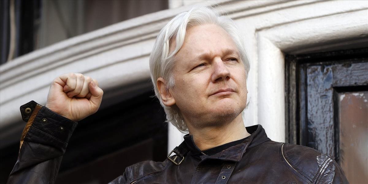 Nový ekvádorský prezident dovolí Assangeovi zostať na londýnskej ambasáde