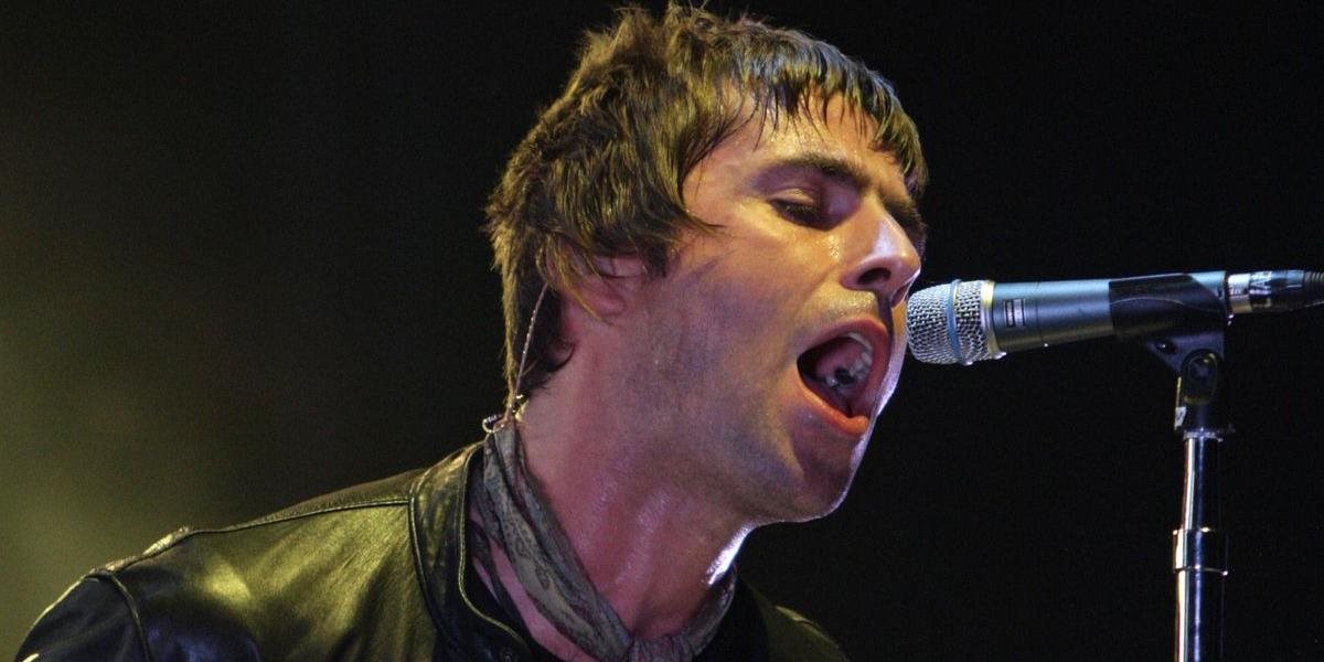 Spevák Liam Gallagher predstavil počas prvého sólového koncertu aj nové skladby