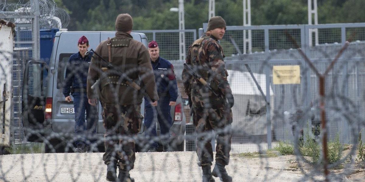 Maďarská vláda: EK a EP útočia na Budapešť pre hraničné zábrany proti migrantom
