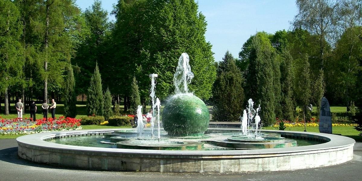 Neznámy páchateľ poškodil šesť fontán v Piešťanoch