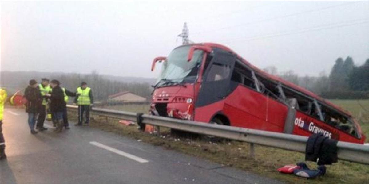 Pri havárii autobusu pašerákov ľudí zomrelo 10 migrantov