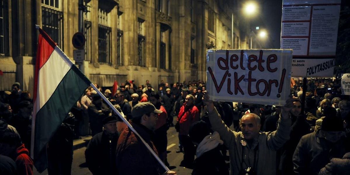 Maďarský extrémisti žiadali zrušenie Trianonu pred ambasádou SR