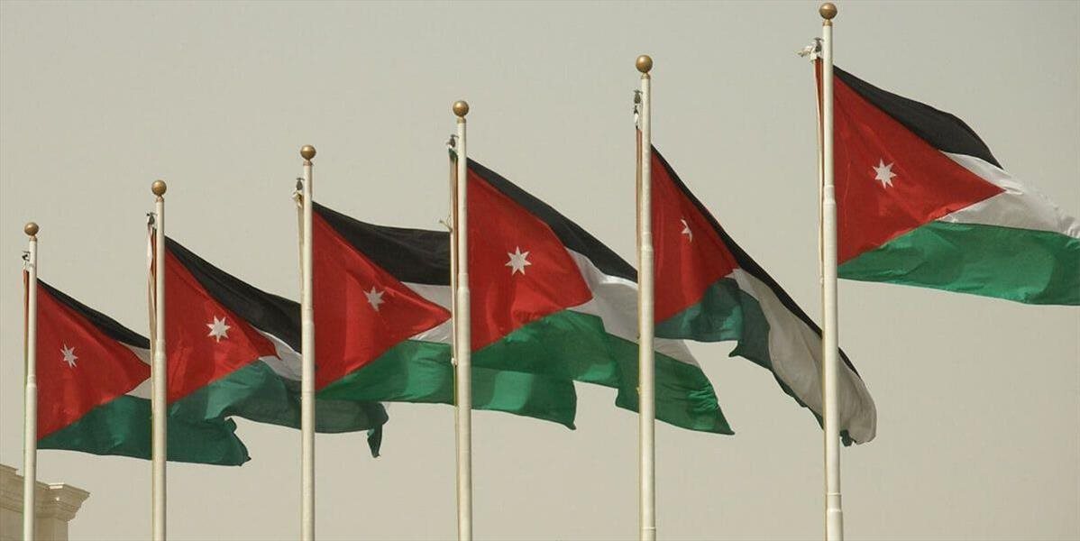 Jordánsko podporované Saudskou Arábiou, obmedzilo vzťahy s Katarom