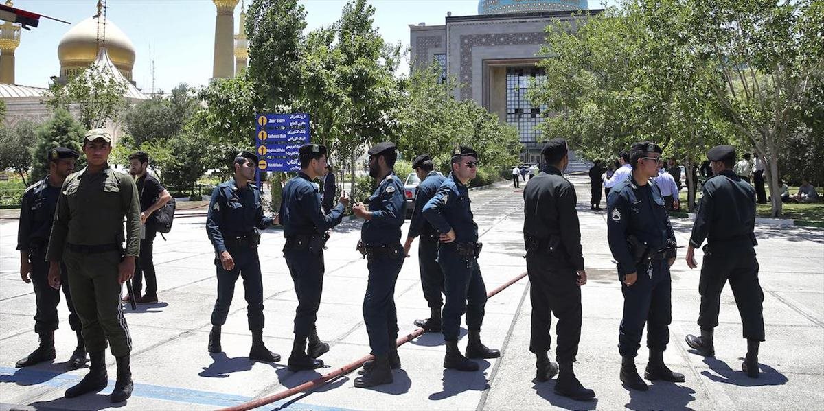 AKTUALIZOVANÉ Počet obetí útokov v Teheráne stúpol na 17, Rúhánímu kondoloval aj Asad