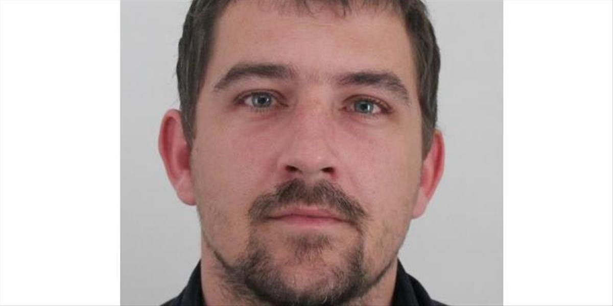 Polícia pátra po Miroslavovi Schmidtovi z Handlovej, môže byť ozbrojený