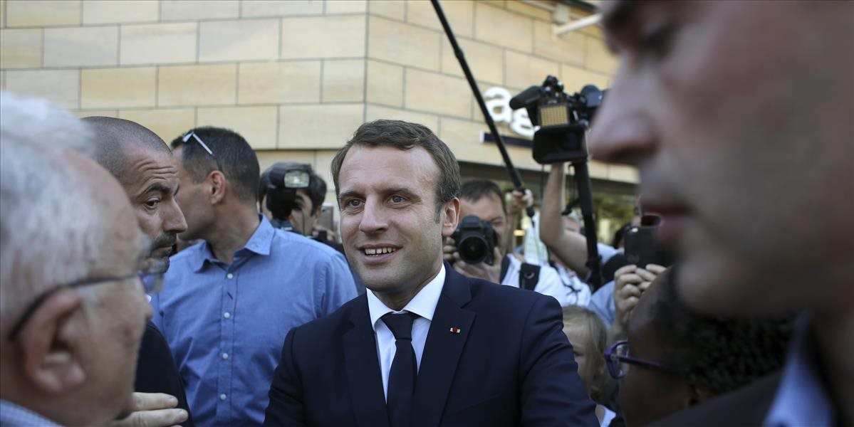 Francúzi si dnes volia poslancov:  Favoritom volieb je Macronovo hnutie Republika vpred