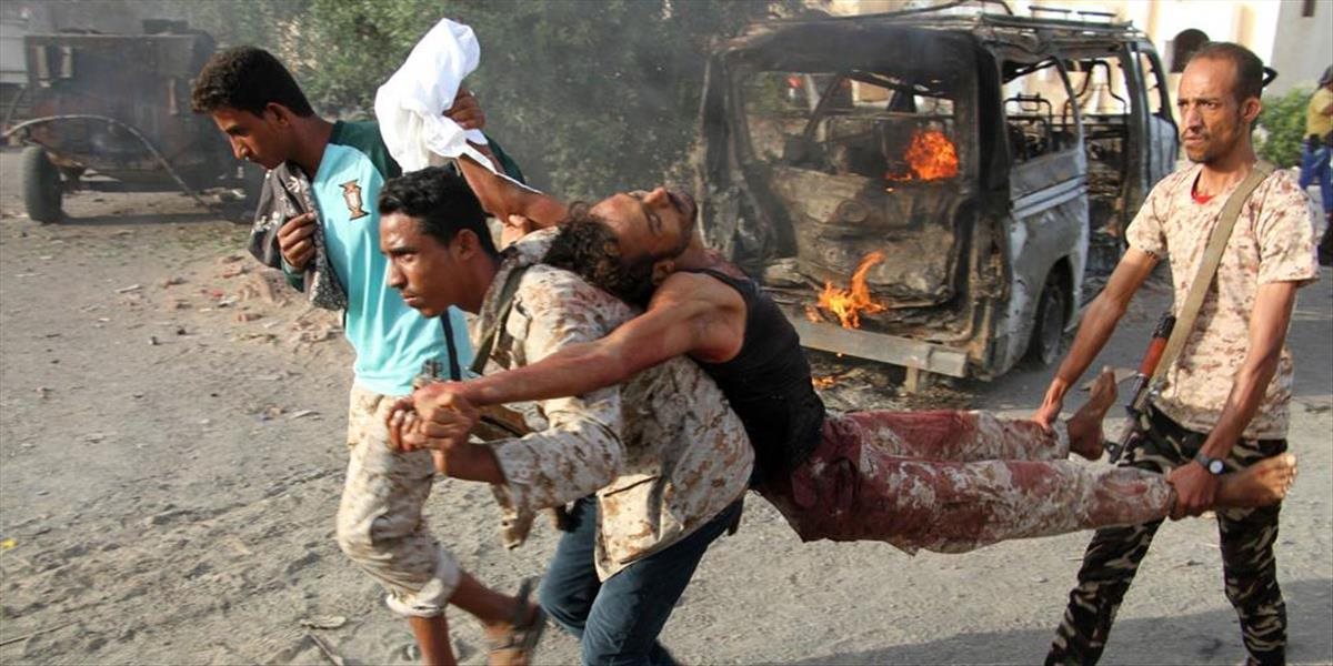 Zrejme miltianti al-Káidy znovu zaútočili na juhovýchode Jemenu, o život prišlo najmenej 12 ľudí