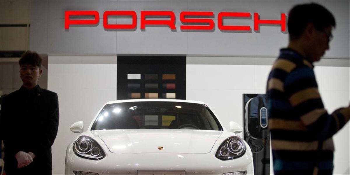 Nemecké úrady vyšetrujú emisie automobilky Porsche