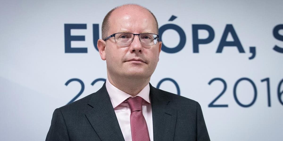 Český premiér Bohuslav Sobotka odstúpil z postu predsedu ČSSD
