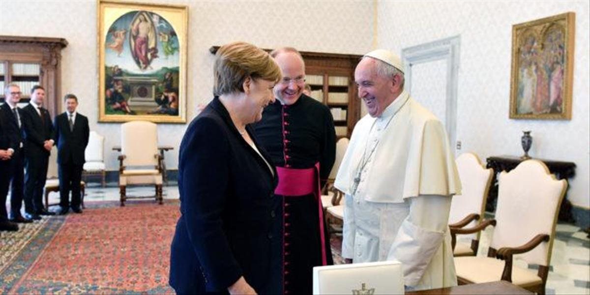Pápež František sa stretol s Angelou Merkelovou