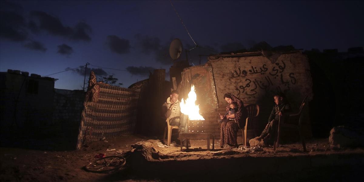 Izrael zvyšuje napätie v pásme Gazy: Palestínčanov odreže od elektriny na viac ako 20 hodín denne