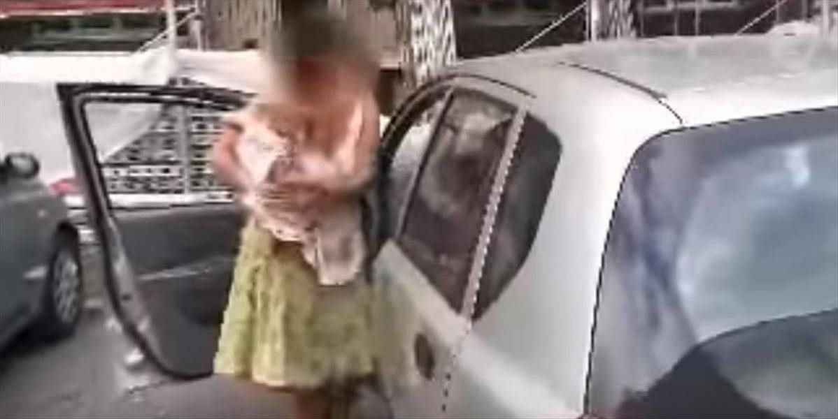 VIDEO Nezodpovedná mamička z Malaciek nechala svoje dieťa variť sa v aute