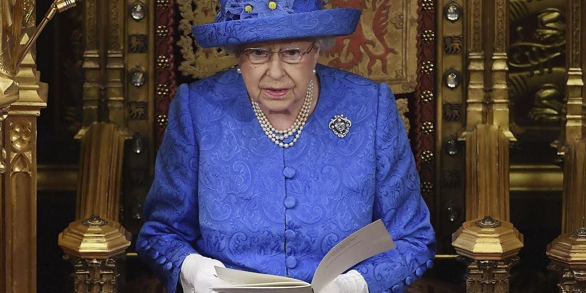 Kráľovná Alžbeta II. predstavila nový vládny program premiérky Theresy Mayovej