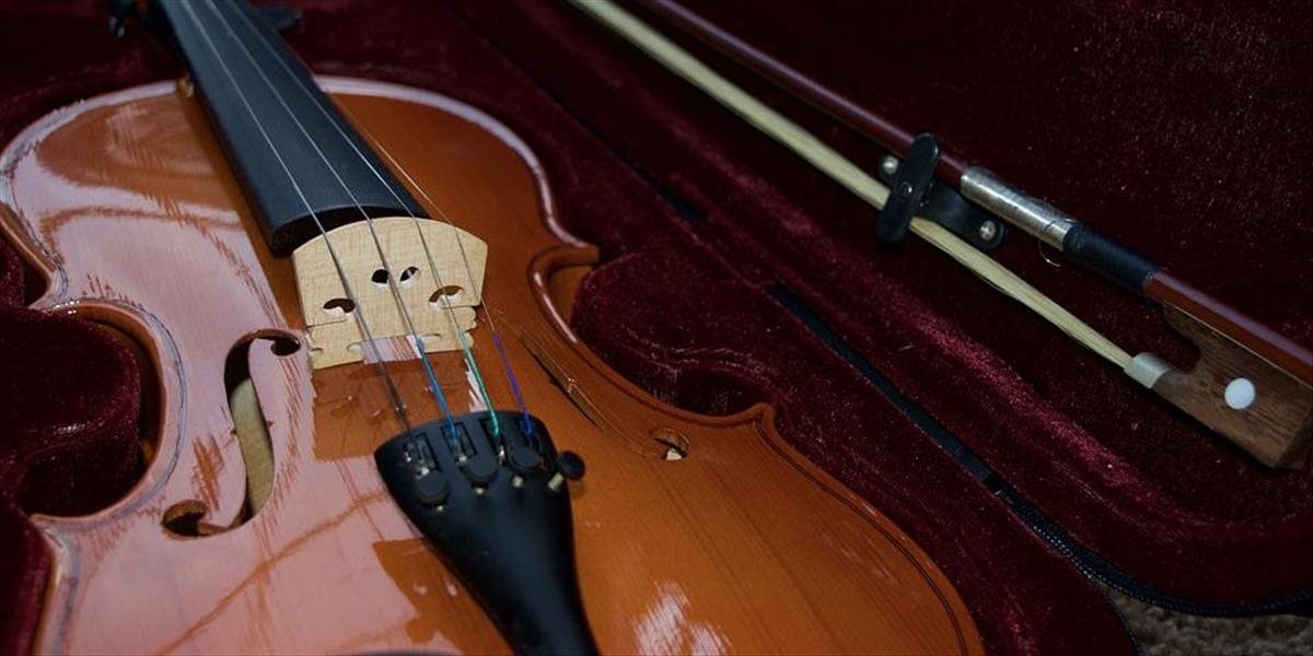 Hudobníčka si v Bostone na vlakovej stanici zabudla husle v hodnote 40-tisíc dolárov
