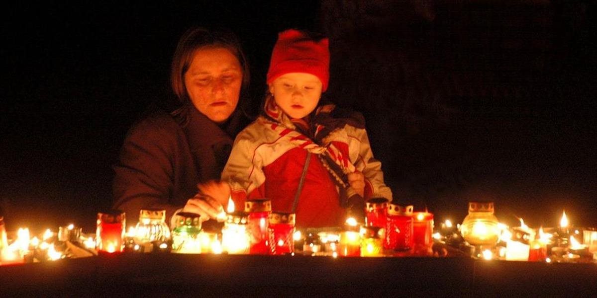 Na bratislavských cintorínoch platí do odvolania zákaz zapaľovať sviečky a kahance