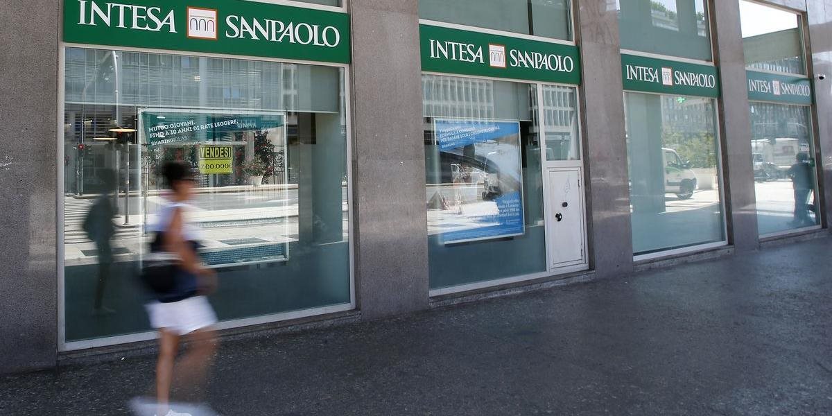 Taliansko podporí problémové banky miliardovou sumou, aktíva zrejme prevezme spoločnosť Intesa Sanpaolo