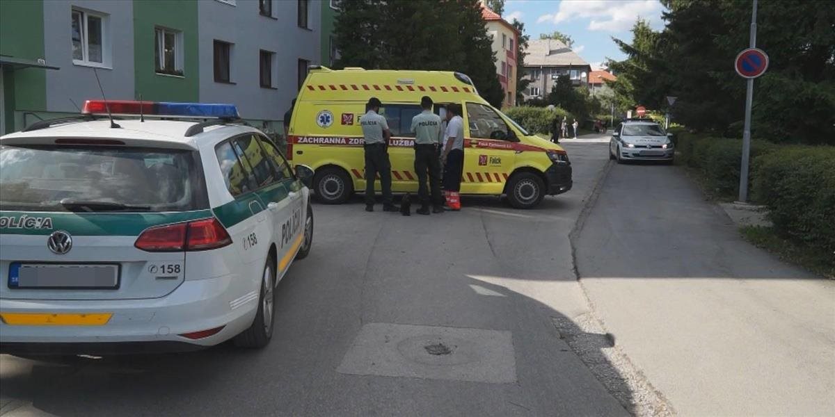 Bratislavskí policajti zachránili muža s HIV, drogy zapil riadnym dúškom alkoholu
