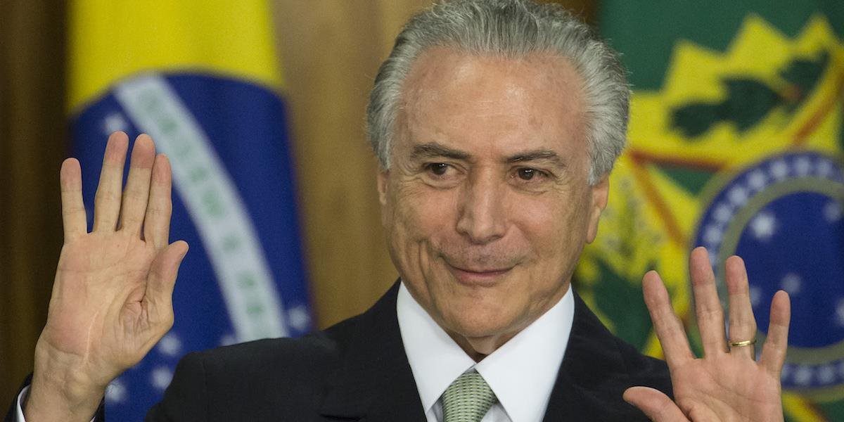 Brazílskeho prezidenta Michela Temera obvinili z korupcie: Mal zobrať úplatok vo výške 150.000 dolárov