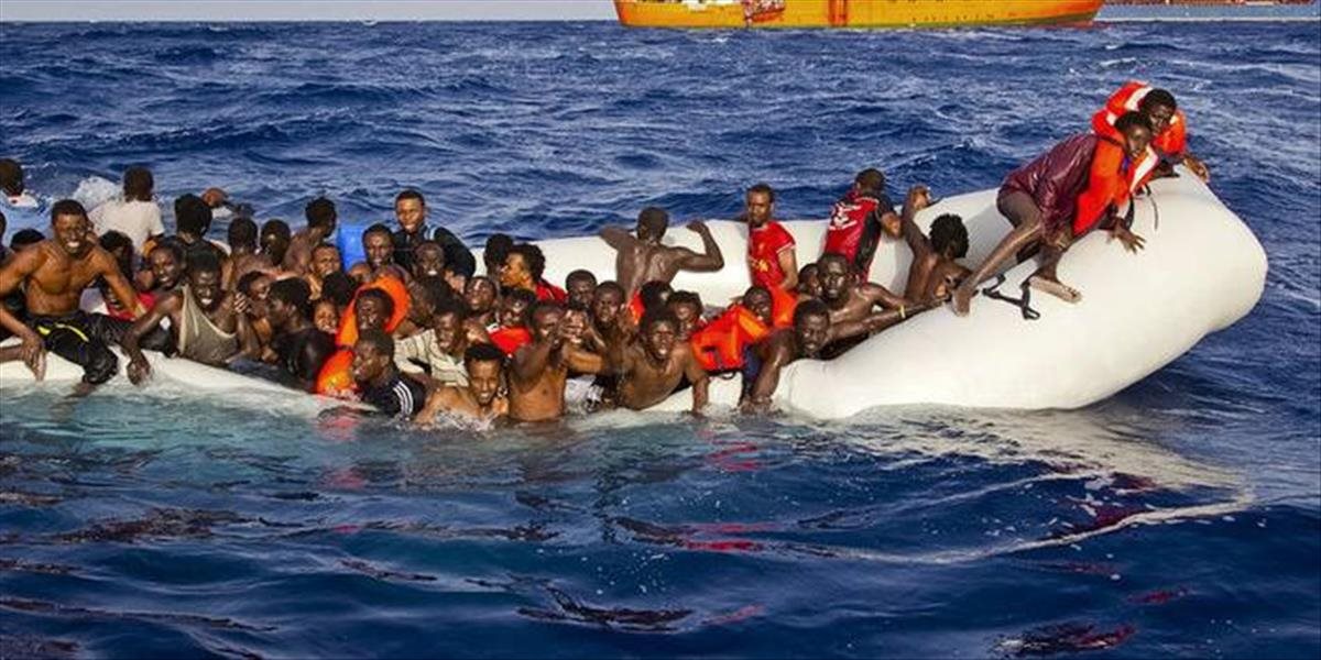 Taliansko má toho plné zuby: Cudzie lode s migrantmi bude posielať preč od svojich brehov