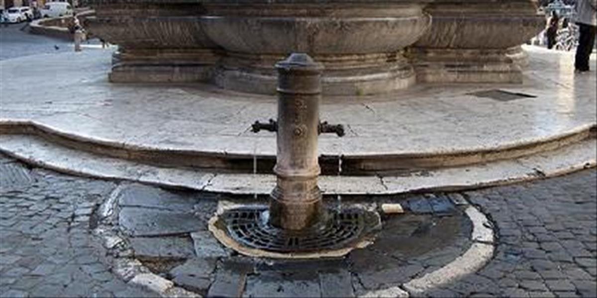 V Ríme odstavia známe pouličné fontánky na pitie, dôvodom je "mimoriadne sucho"