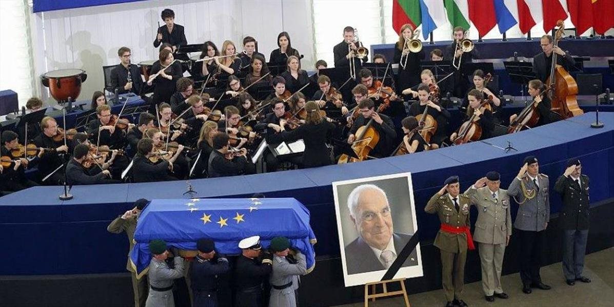 Svetoví lídri sa rozlúčili so zosnulým nemeckým exkancelárom Helmutom Kohlom