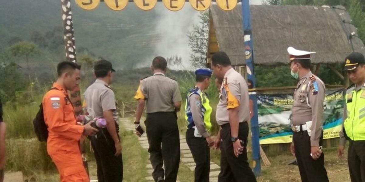 V Indonézii havaroval záchranársky vrtuľník: Zahynulo osem ľudí