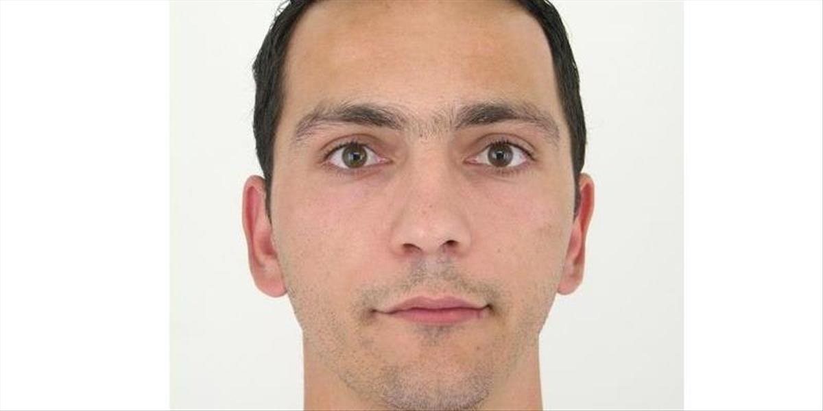 Polícia hľadá 33-ročného muža, obvinený je z útoku na verejného činiteľa