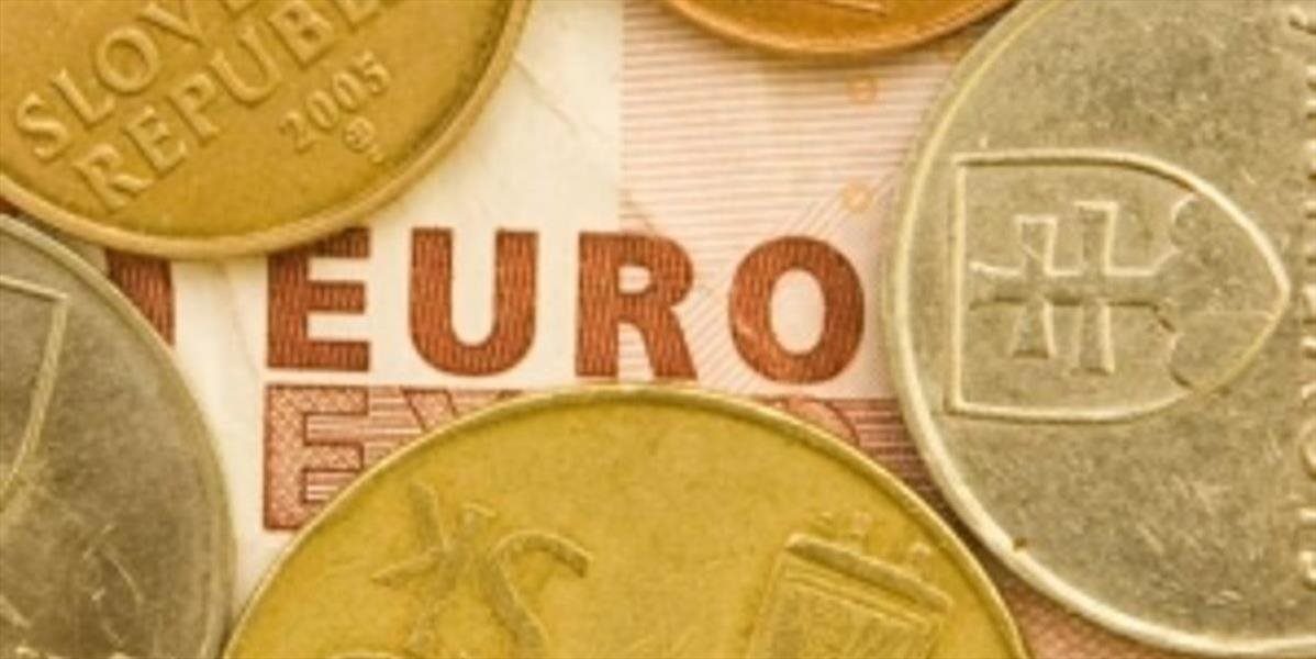 Spoločná európska mena oproti doláru posilnila