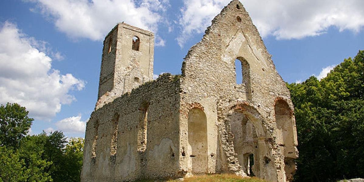 V Dechticiach sprístupnili vežu kostola turistom