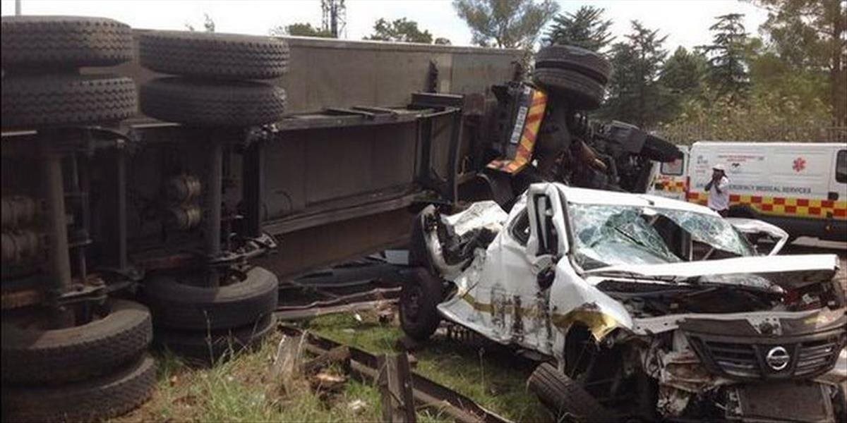 Pri autonehode nákladného auta v Stredoafrickej republike zomrelo takmer 80 ľudí