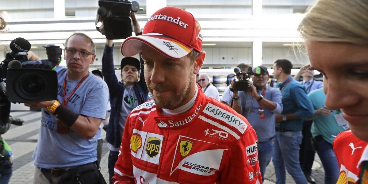 F1: Vettel s Hamiltonom už urovnali spor po incidente počas VC Azerbajdžanu