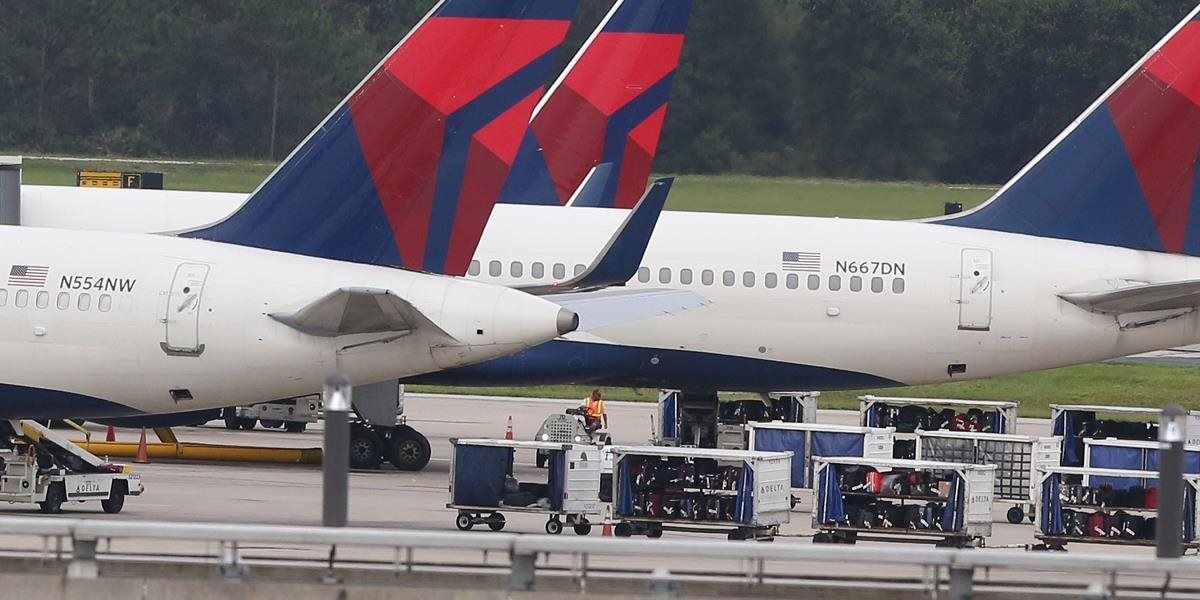 Dráma v lietadle: Cestujúci pomohli premôcť výtržníka
