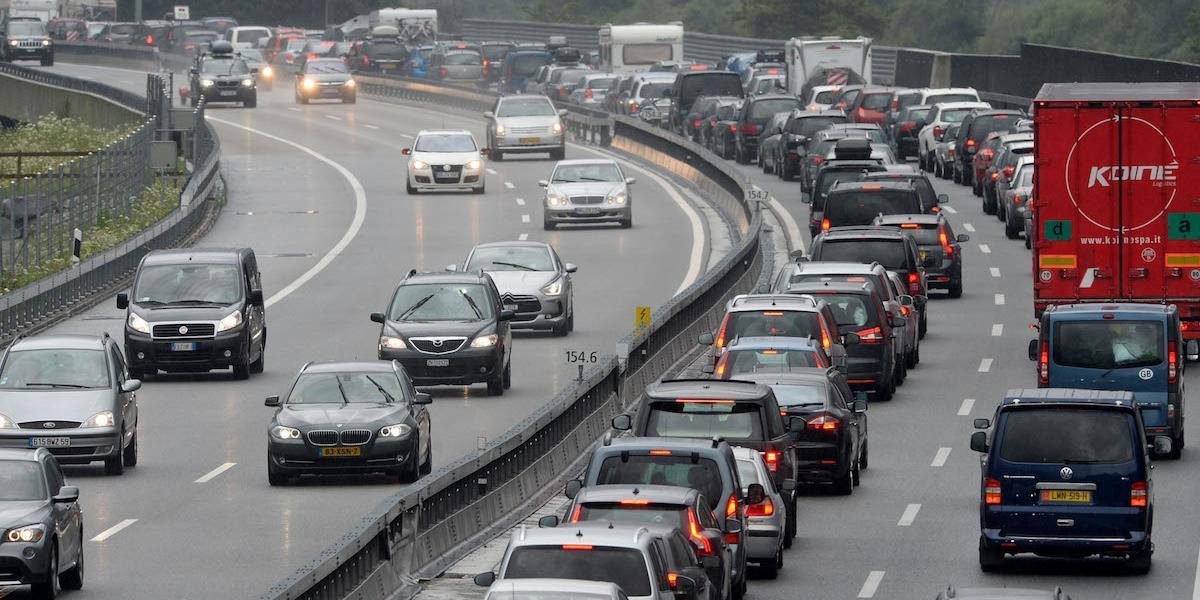 Diaľnica A1 vo Švajčiarsku bola na tri hodiny uzavretá: Auto tam zrazilo Slováka