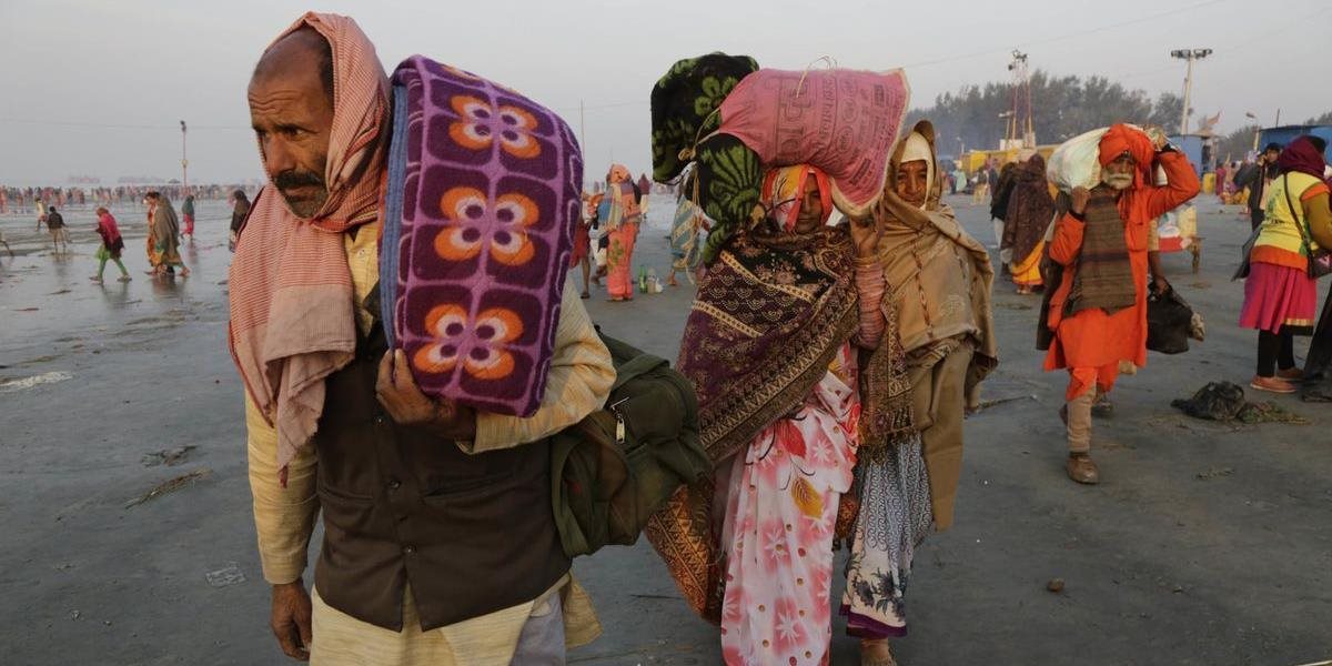 Hinduisti pokračujú v púti aj napriek útoku militantov, pri ktorom zahynulo 7 ľudí