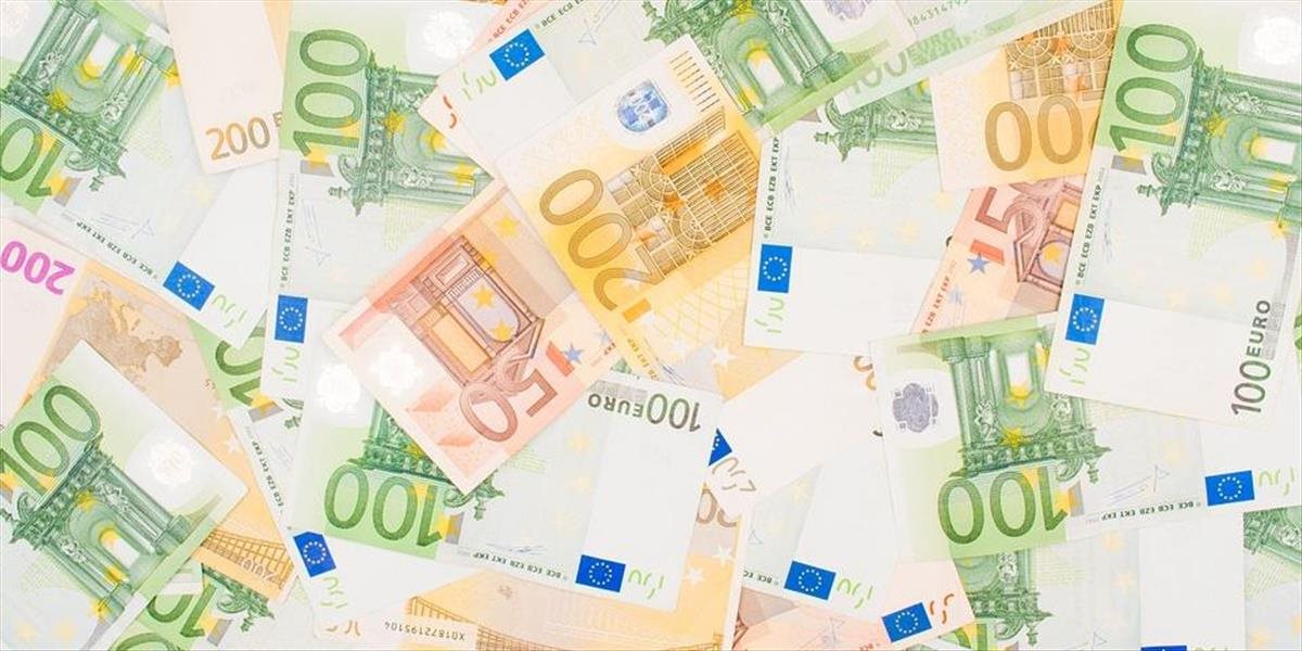 Trenčianka si na preplatkoch za fiktívne daňové priznania prilepšila o 9000 eur
