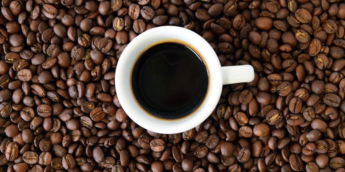 Dobrá správa pre kávičkárov! Nápoj predlžuje život a zamedzuje vzniku rakoviny
