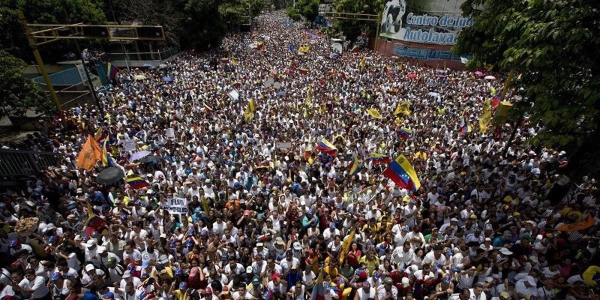 Venezuela zažíva generálny štrajk, štátne firmy vyzvali na jeho bojkot